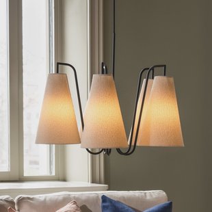 Lou 5 hanglamp wit bouclé/zwart - Globen Lighting Lou Bouclé 5 - Woonkamer - Scandinavisch - Stof - Meerdere lampen
