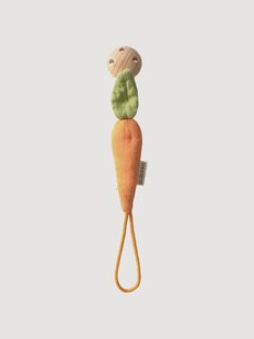 Handgemaakte fopspeenhouder Cathy the Carrot