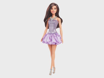 BARBIE Poppen (HYT92_Fashionista lila jurk)