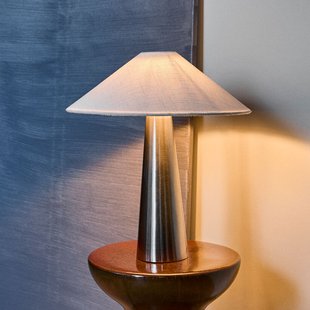 Soffi tafellamp, zilver/wit, 48 cm, textiel - House Doctor - Woonkamer - Designer - Metaal - Met lampenkap