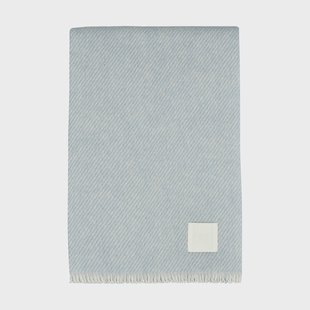 Scandi Living Row gestreepte wollen plaid lichtblauw, 120x185 cm