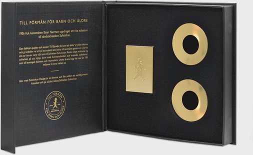 Solstickan Design Solstickan jubileumbox 1 st luciferdoosje, 2 st kaarsenmanchetten, messing