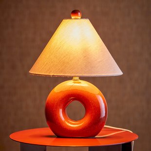 Panja tafellamp, rood/crème, hoogte 42 cm - Bloomingville - Slaapkamer - Scandinavisch - Keramiek - Met lampenkap