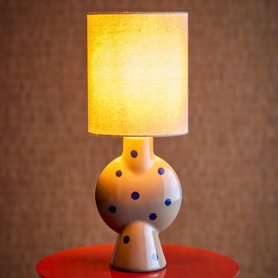 Sergio tafellamp, bruin/crème, hoogte 55 cm - Bloomingville - Slaapkamer - Scandinavisch - Keramiek - Met lampenkap