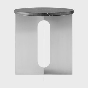 Audo Copenhagen Androgyne Bijzettafel Nero Maquina marmer-geborsteld staal, Ø42 cm