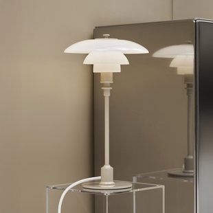 PH 2/1 tafellamp, glanzend beige, Ø 20 cm - Louis Poulsen - Woonkamer - Designer - Glas - Met lampenkap