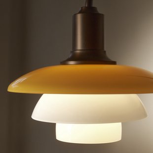 Louis Poulsen wandlamp PH 2/2, uitstrekking 32 cm, amber/wit - Woonkamer - Designer - Glas - Met lampenkap