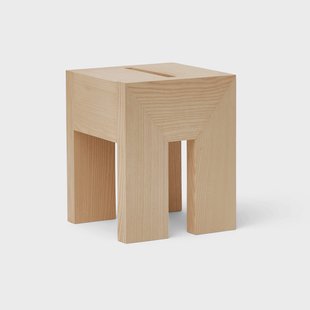 Form & Refine Monolith bijzettafel Esdoorn, 29x29x36 cm
