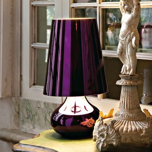 Cindy LED tafellamp, paars metallic - Kartell - Woonkamer - Designer - Kunststof - Met lampenkap