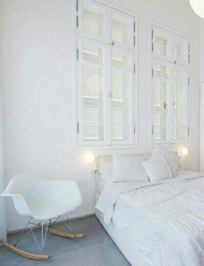 woonhome-witte-interieurs-wit-interieur-inspiratie-eames