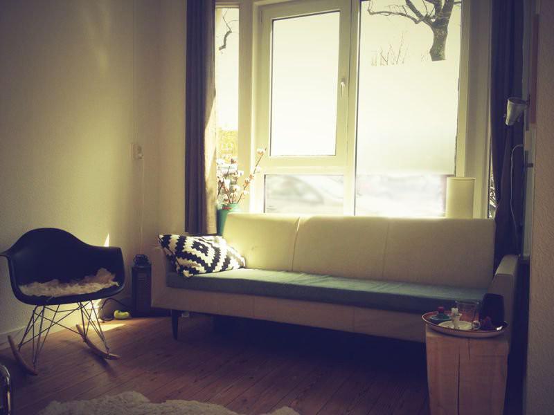 woonhome-interieur-vintage-RAW-chair-ontworpen-Ray-Eames-Artifort-bank-jaren-70