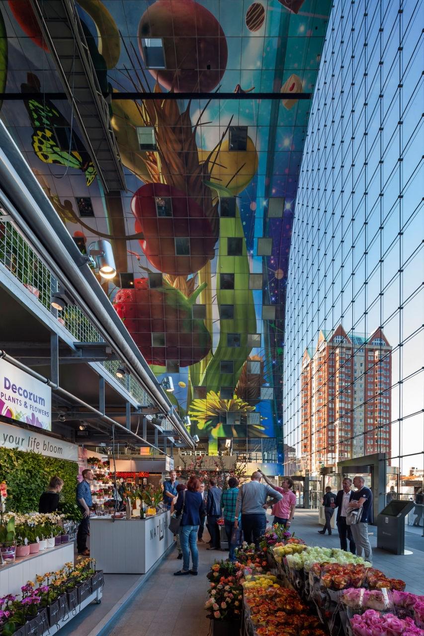 woonhome-markthal-rotterdam-plafond-dak-uitzicht-omgeving