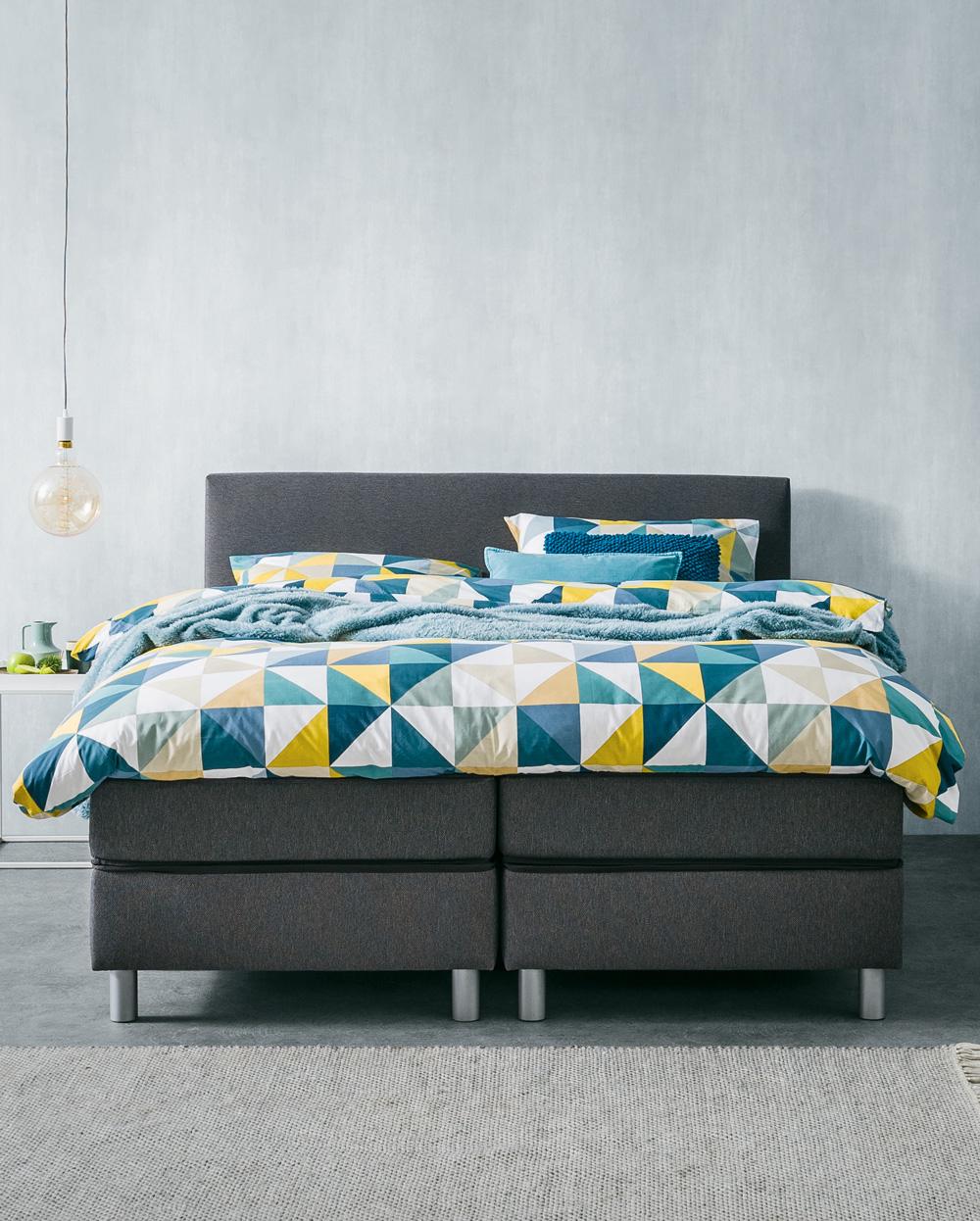 Boxspring met korting.