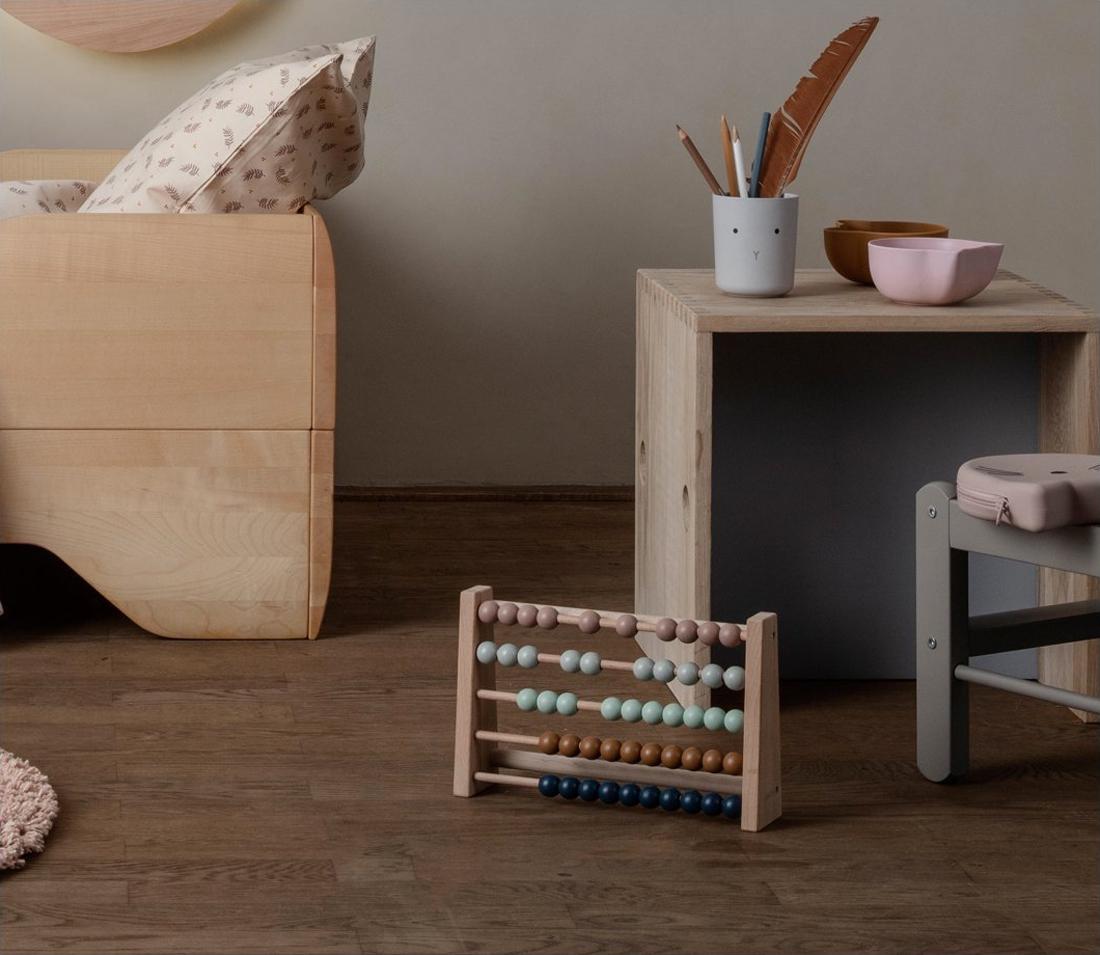 Houten accessoires voor de kinderkamer van Liewood.