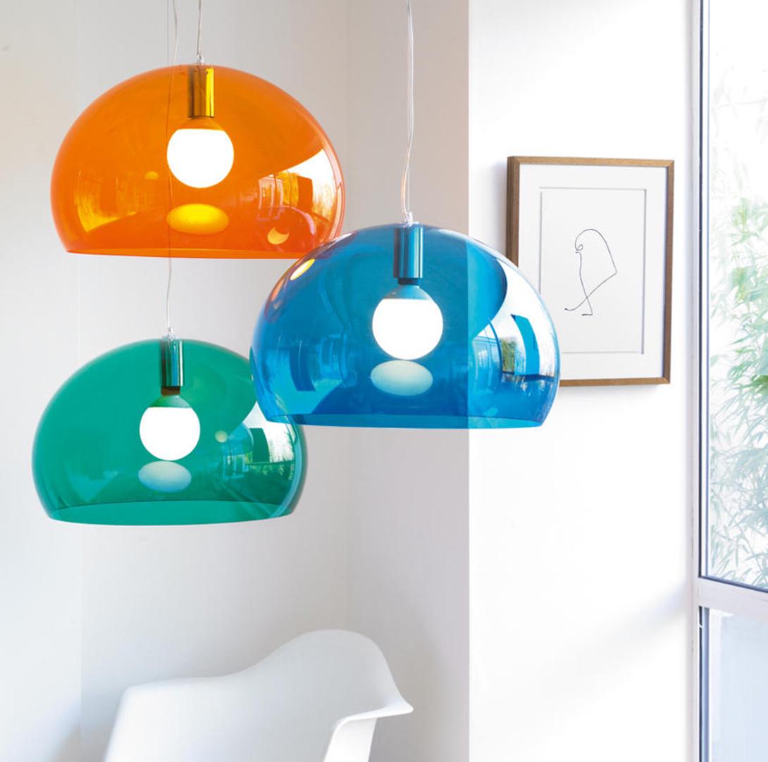 Ferruccio Laviani ontwierp deze Fel gekleurde FL/Y hanglampen voor Kartell.