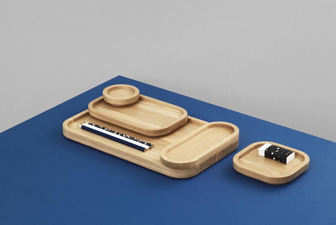 Massief eikenhouten Astro Tray collectie van het Merk Normann Copenhagen. 