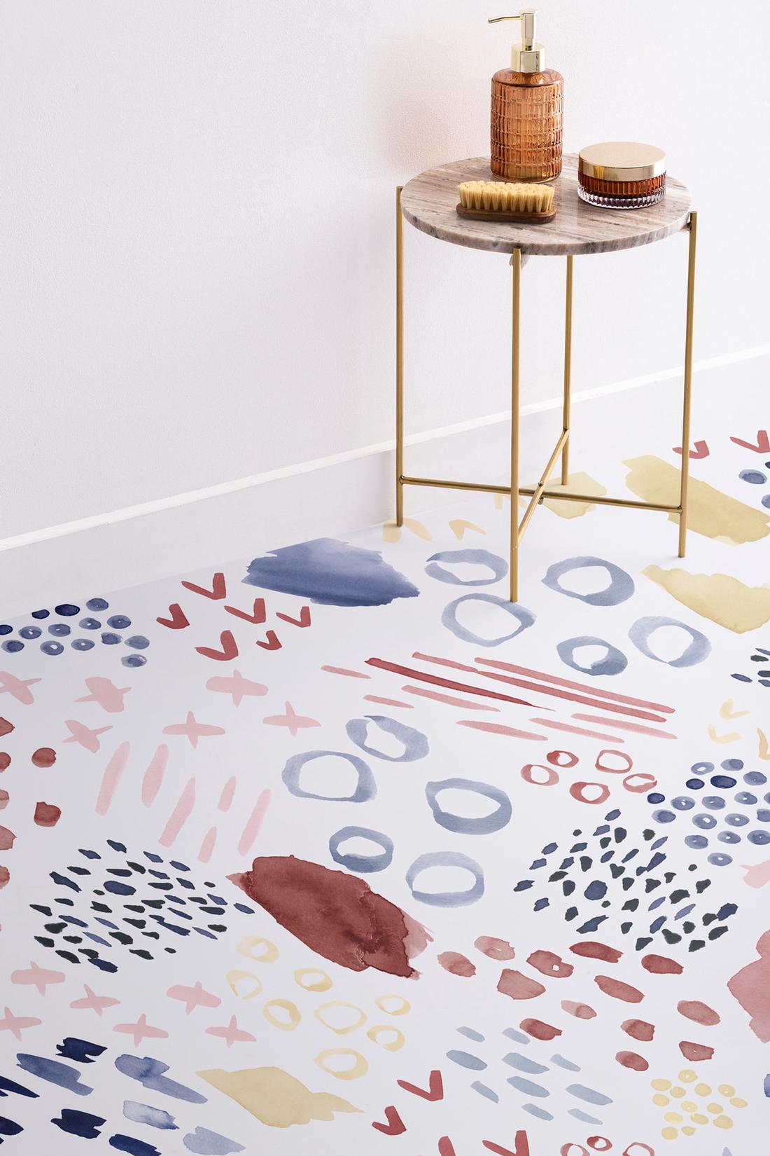 De Atrafloor tegels bestaan uit een combinatie van geometrische figuren en gedurfde patronen.