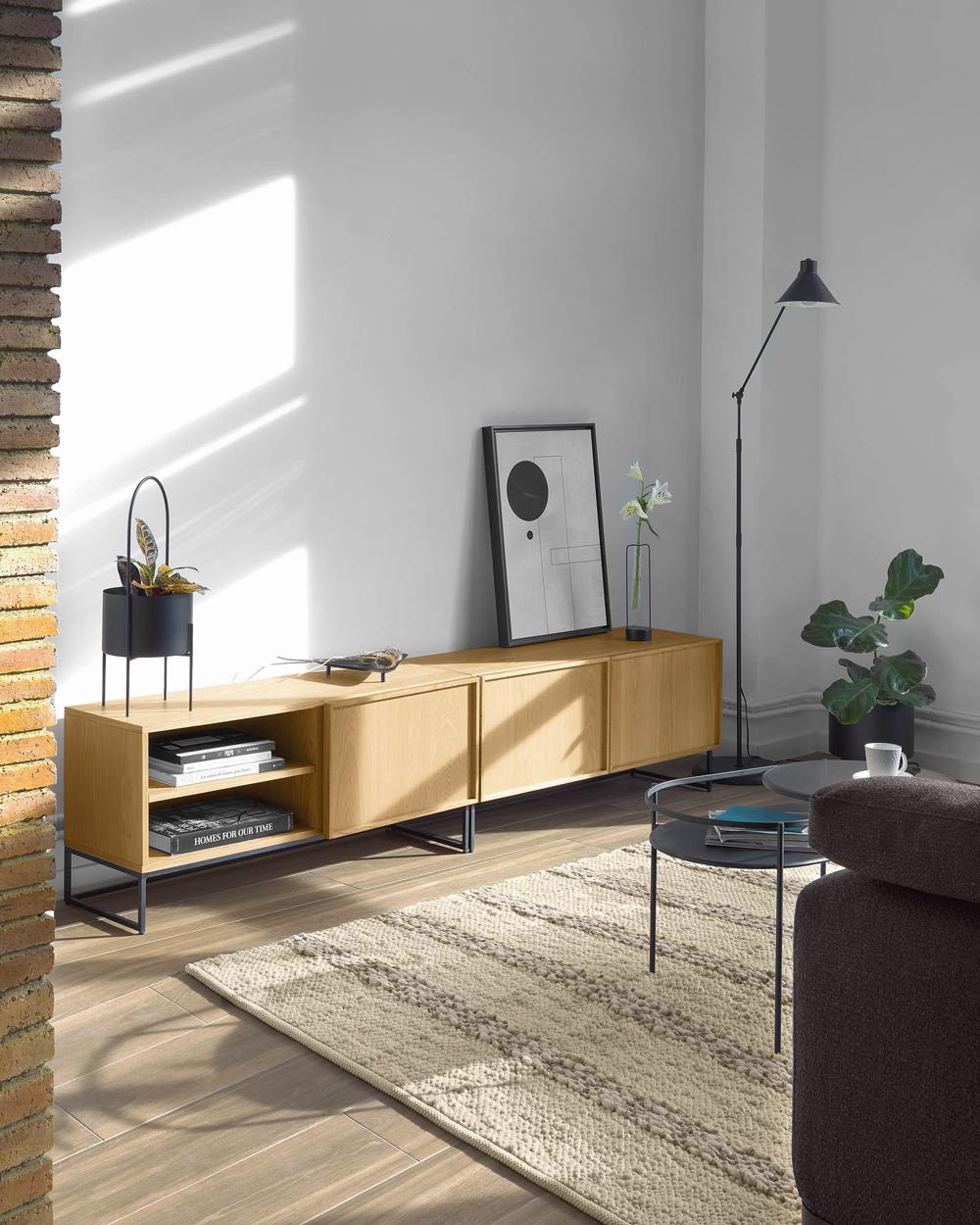 Bekijk TV-meubel Combineer de tv-kast met andere items uit de Taiana collectie om een mooi geheel te creëren in de woonkamer.