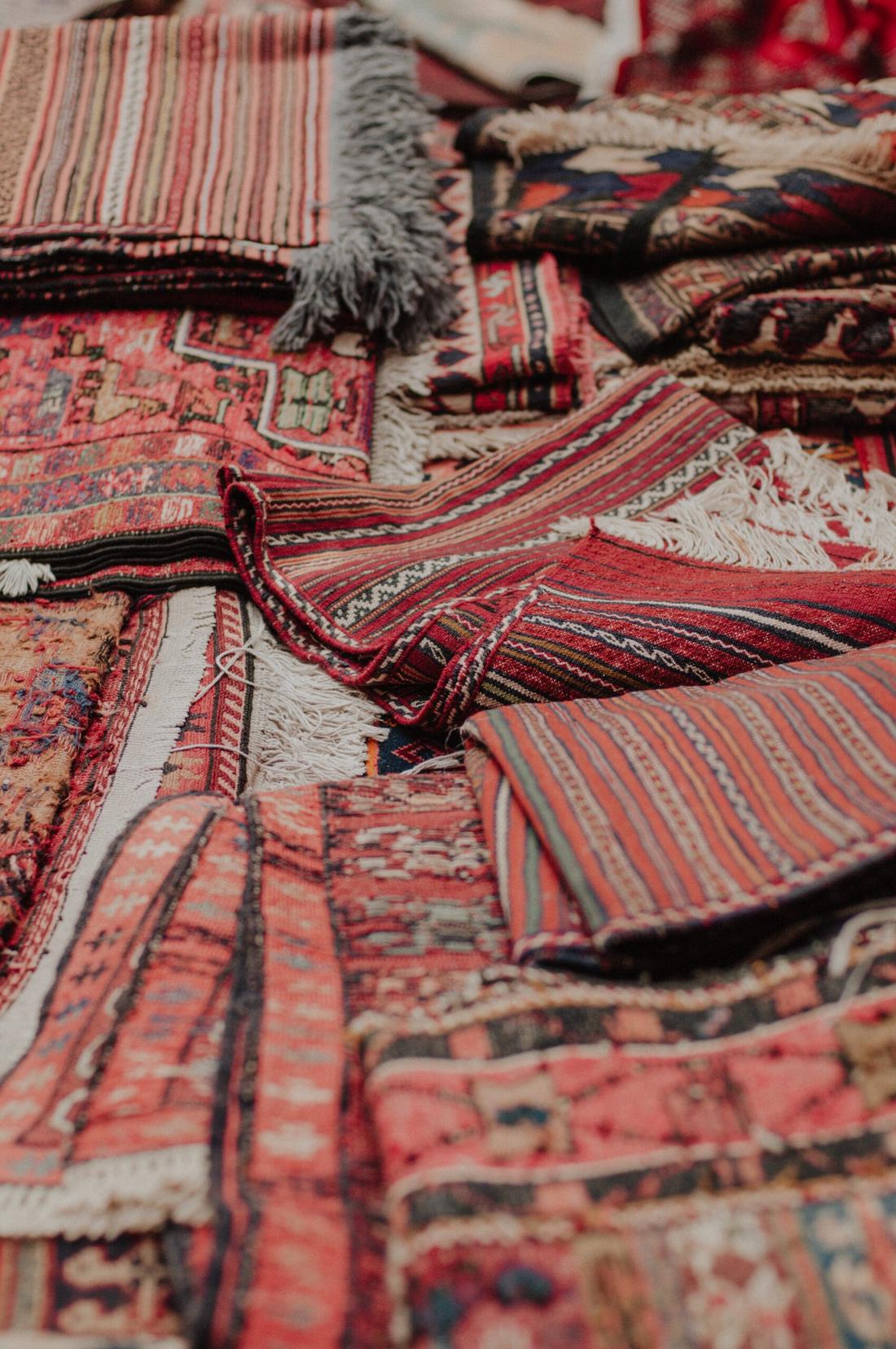 woonhome-vintage-Perzisch-tapijt-Oosters-vloerkleed-kleden-woon-inspiratie-1.