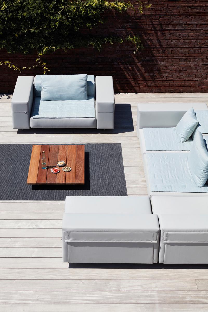 Maakt van jouw tuin een trendy woonkamer anno 2023 met deze zithoek voor buiten.