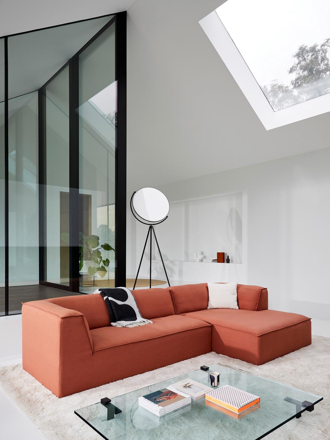 Bekijk de meubels Gelderland biedt met haar collectie meubels een prachtige Nederlandse designgeschiedenis.