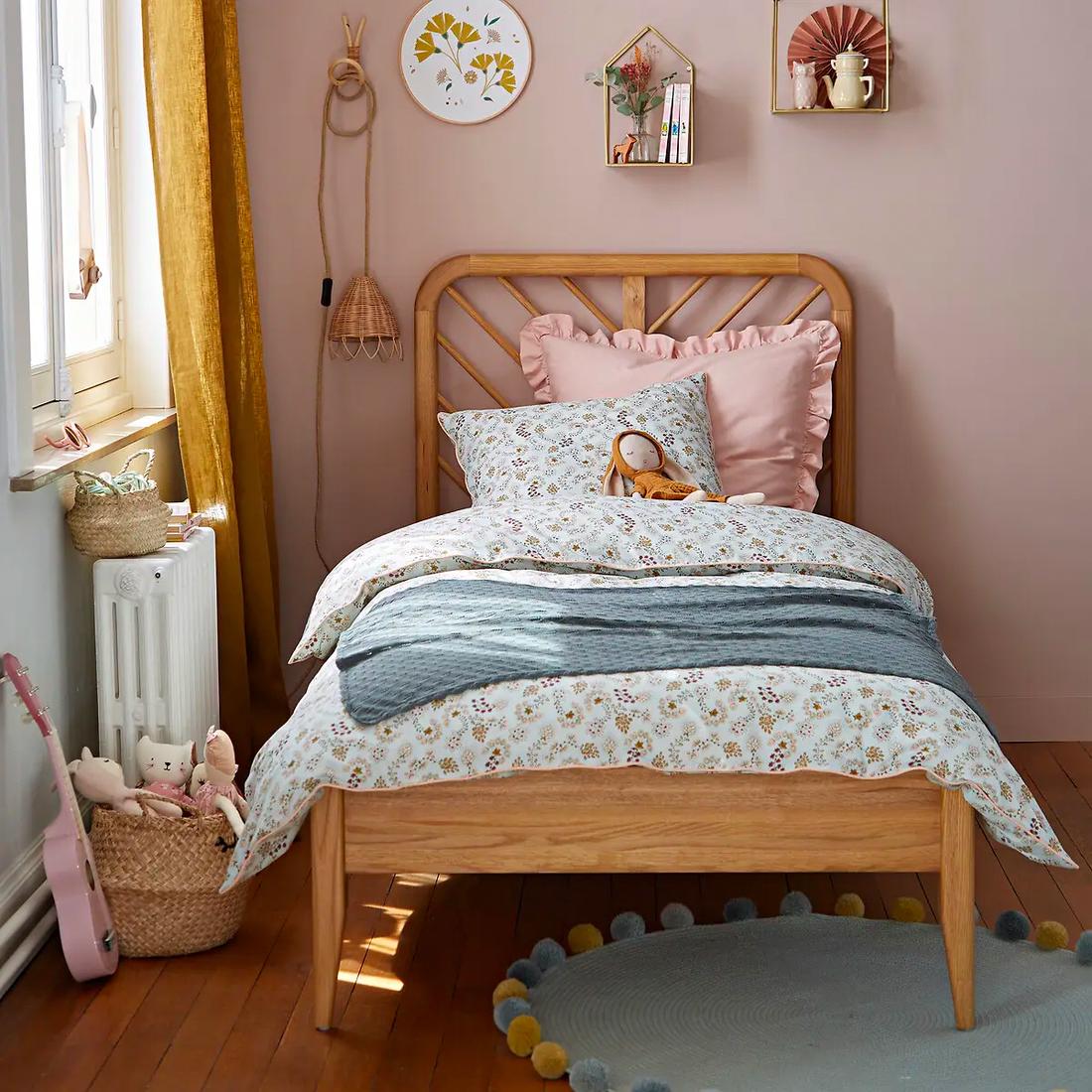 Bekijk doeken Niet alleen de babykamer fleur je op met deze leuke wanddecoratie, je mag ze natuurlijk ook kopen voor in je eigen slaapkamer of woonkamer.