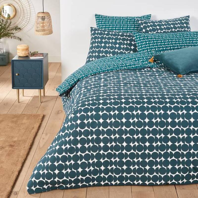 Dit dekbedovertrek heeft aan beide kanten dezelfde grafische print.