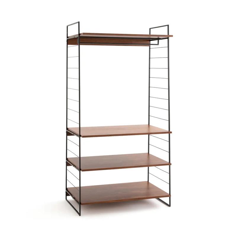 Bij elkaar opgeteld heb je bij deze compacte kledingkast vier handige legplanken en een hangstaaf voor je kleding.