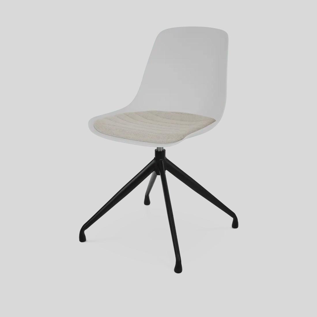 Bekijk deze stoel Het beige zitkussen geeft deze witte eetkamerstoel met zwart draaibaar onderstel een elegante look.