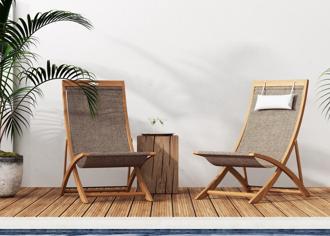 Kies voor bij het zwembad voor tuinstoelen die extra goed tegen water kunnen. 