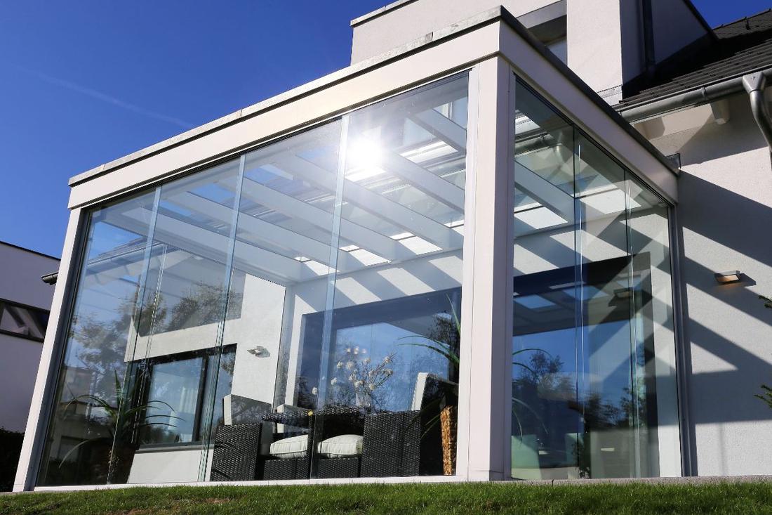 Modern, klassiek of landelijk: veranda's zijn er in voor woonstijl. 