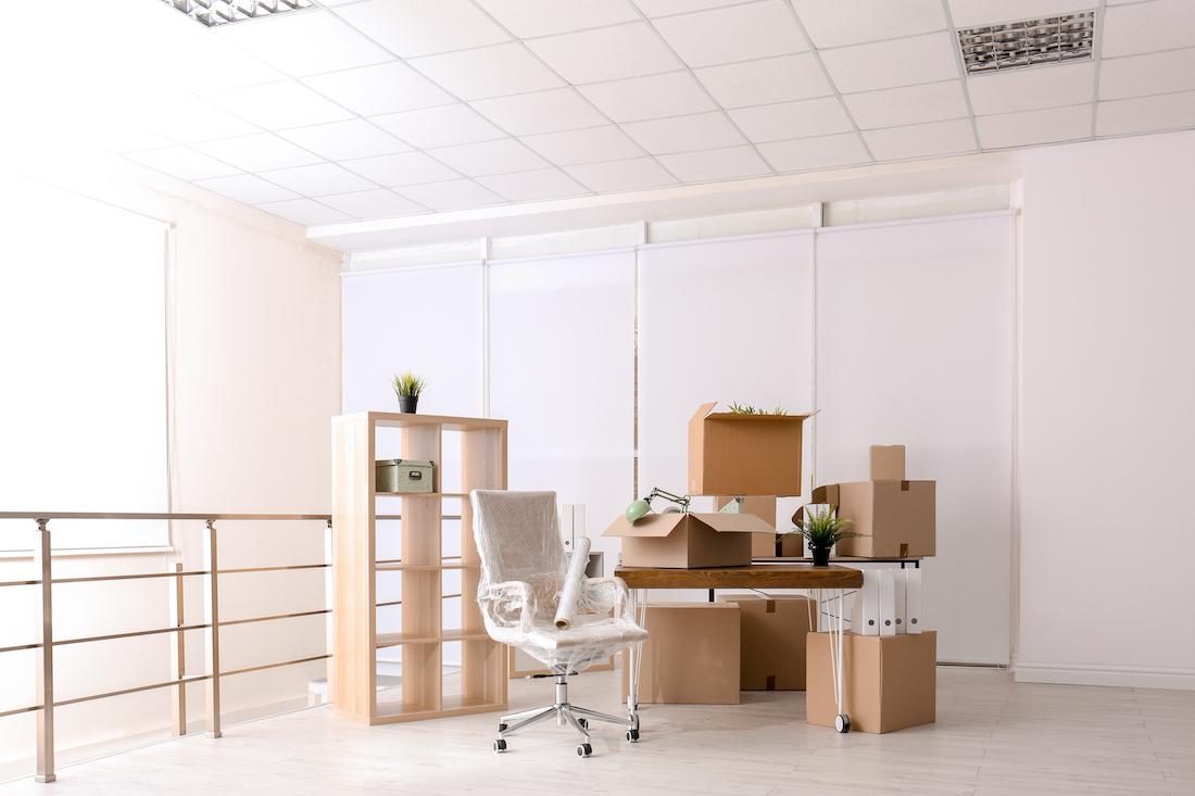 woonhome-kantoor-verhuizen-bedrijfs-verhuizing-werkplek-inpakken-1
