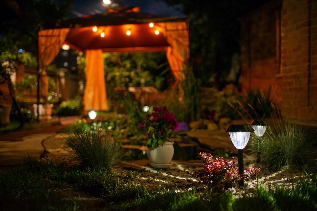 woonhome-tuinverlichting-buitenverlichting-tuin-lichtpaal-1