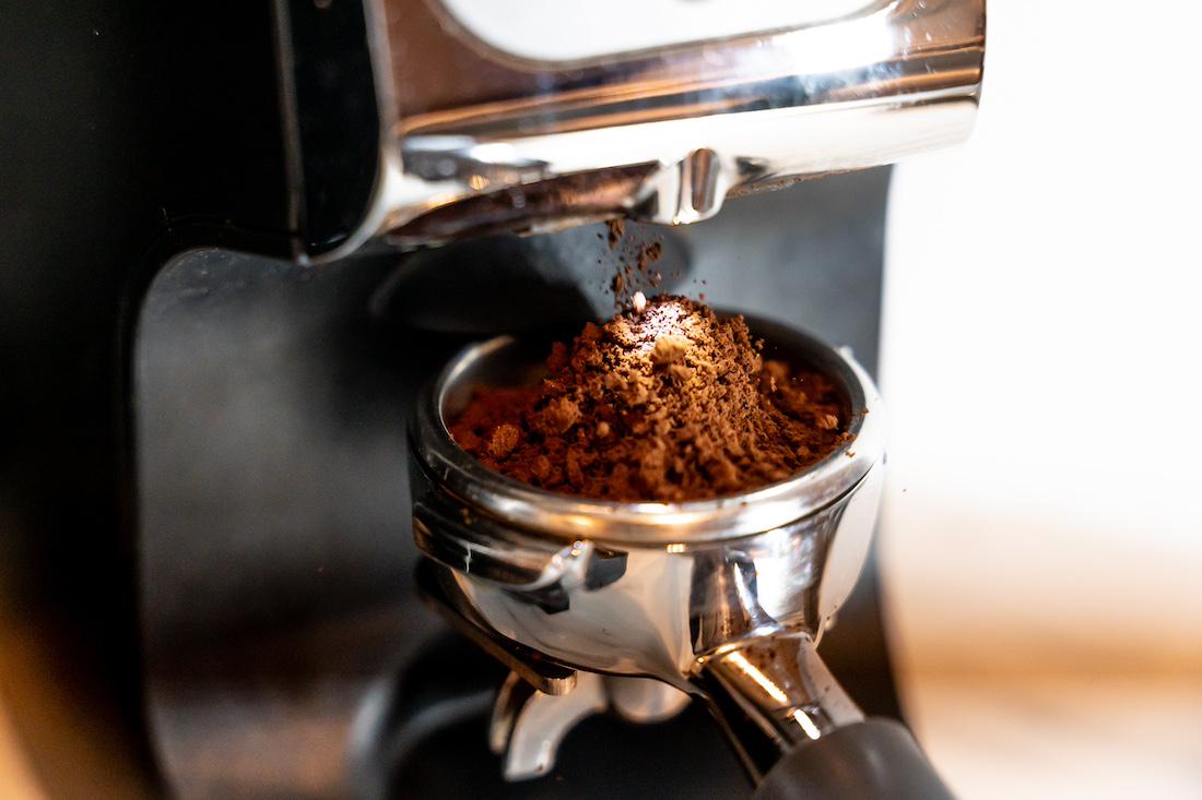 woonhome-koffiebonen-malen-verse-koffie-bonenmaler-3