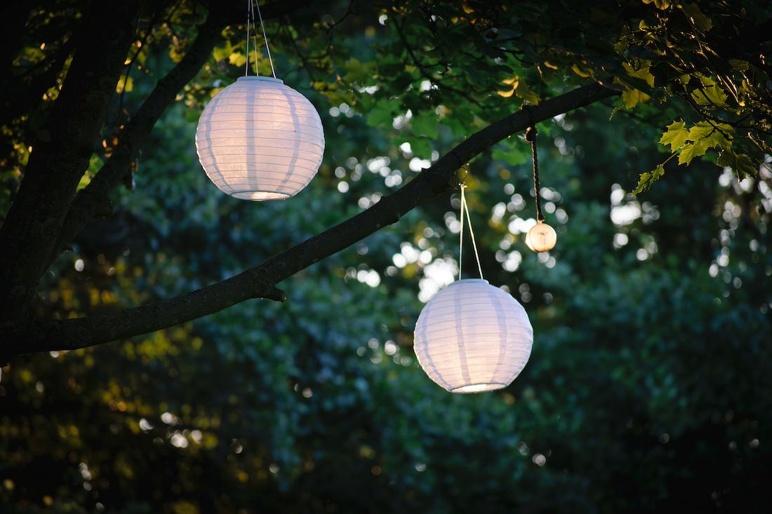 woonhome-tuin-buitenverlichting-tuinlampen-lampionnen-lampion-lichtbal-1
