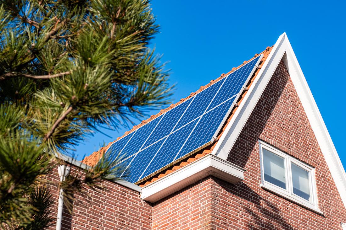 woonhome-huis-verduurzamen-isoleren-zonnepanelen-punt-dak-1