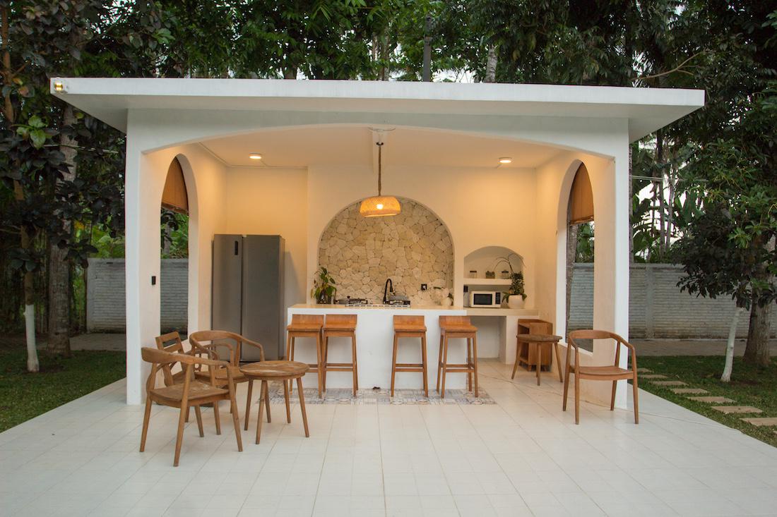 woonhome-moderne-modulaire-buiten-keuken-bohemian-Ibiza-stijl-2