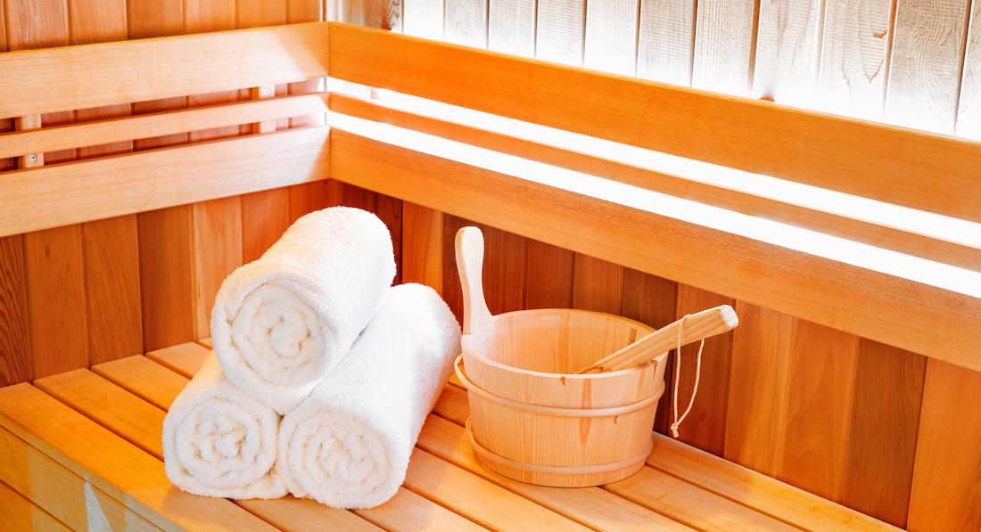 woonhome-binnensauna-sauna-wellness-thuis-accessoires-handdoeken-hammamdoeken-1
