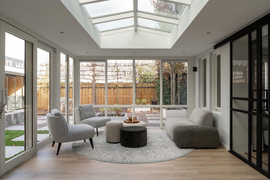 woonhome-serre-Tuinkamer-zwarte-kozijnen-uitbouw-serre-1
