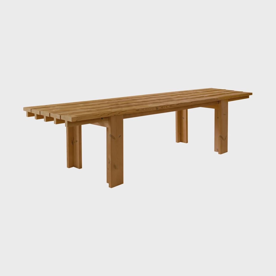Vaarnii 013 Osa Outdoor Table van warmtebehandeld grenen