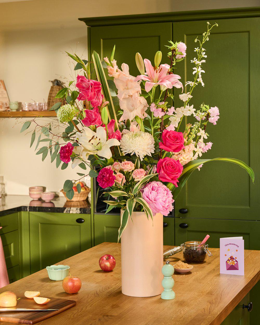 Bloomon Edition B 18 20 pink vase high – Deze Moederdagboeketten van bloomon maken écht indruk