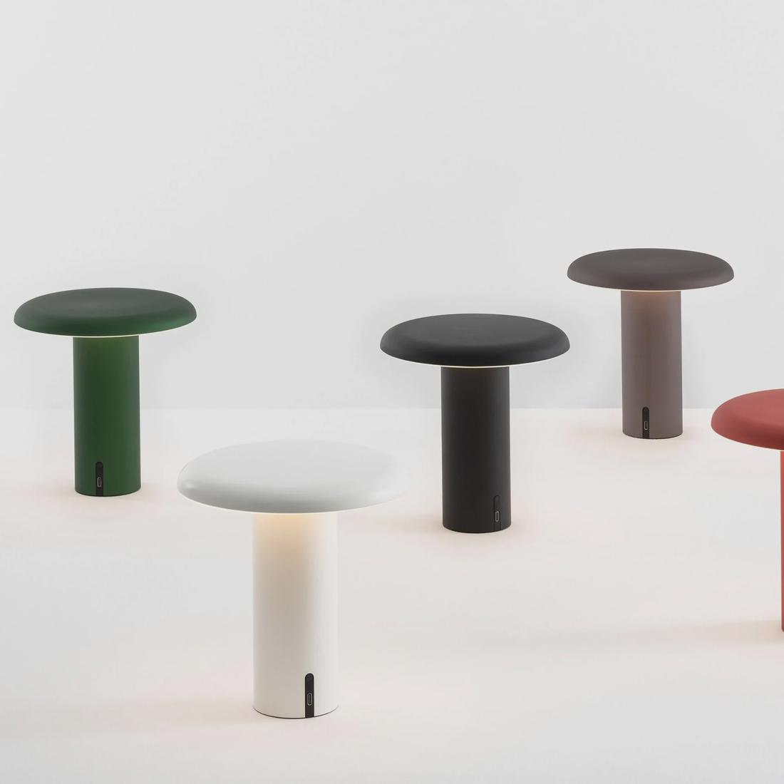 Artemide Takku draagbare tafellamp sfeerbeeld