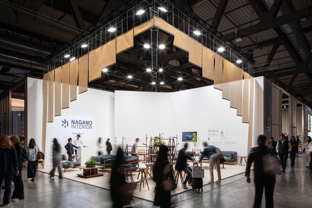 Japans meubeldesign van Nagano Interior: harmonie in hout en stof (2)