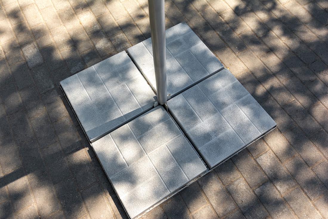woonhome-granieten-parasolvoet-standaard-voor-parasol-1