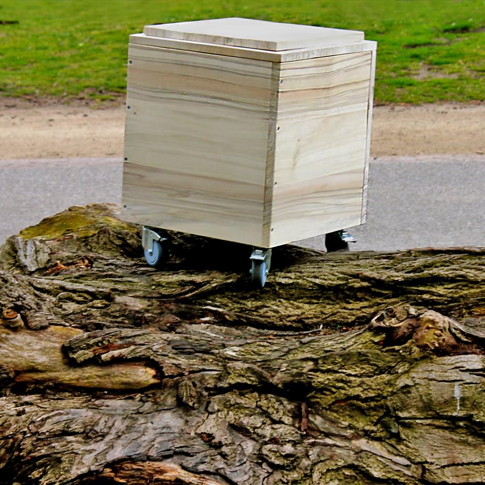 Kubit: een reizende stoel, tafel &#038; opbergbox door Amsterdam