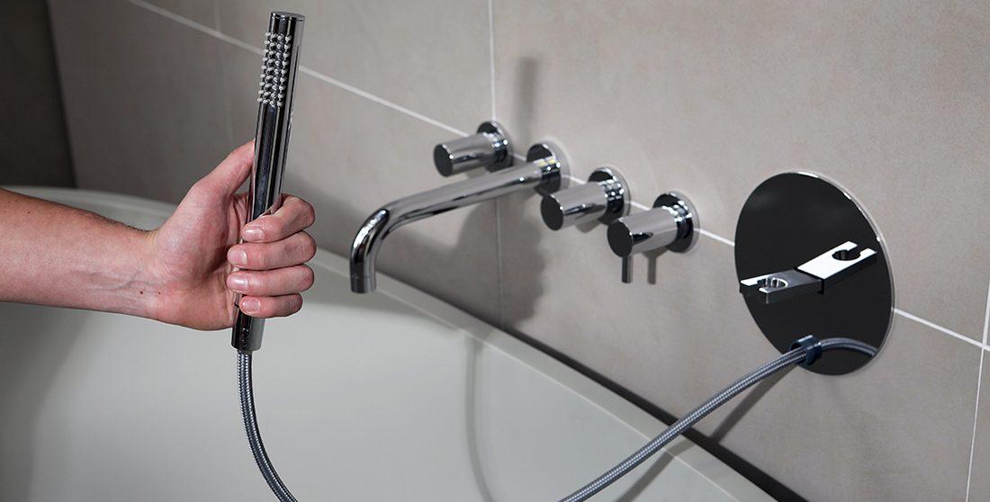 Minimalistische badkamer met de Luca Roll-in shower