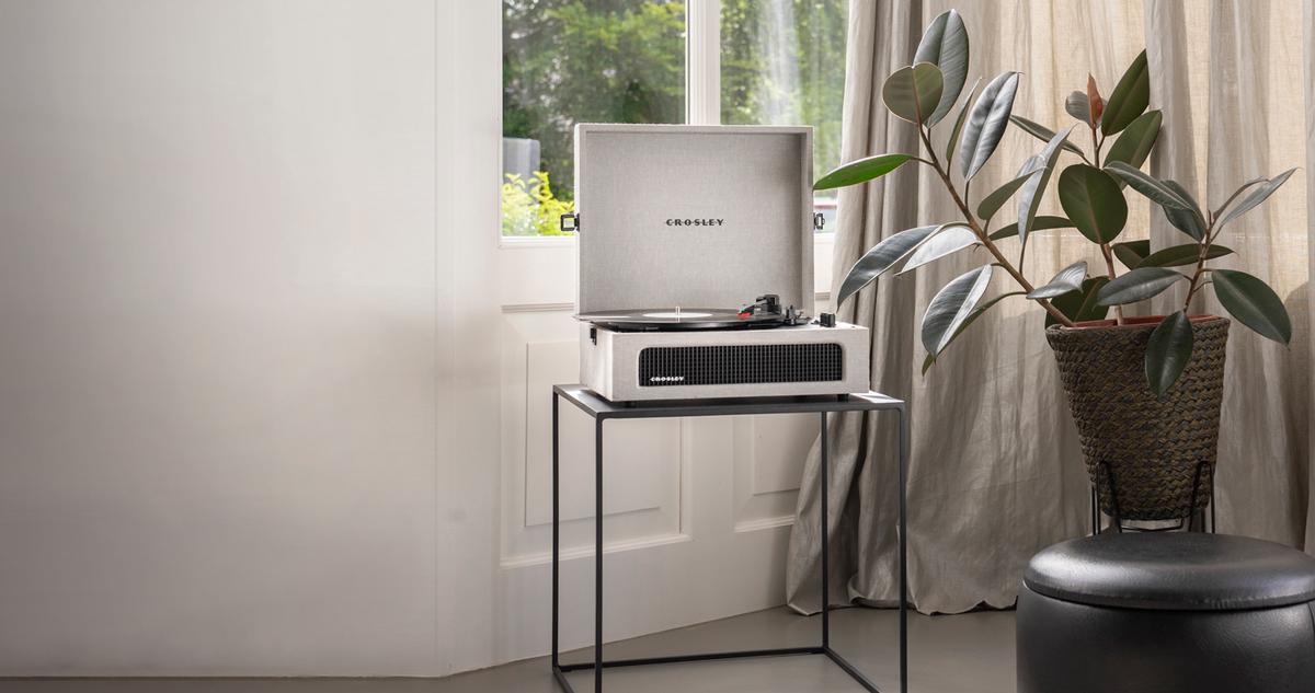 Een Cadeautje voor jouw interieur: vintage look platenspeler voor €100