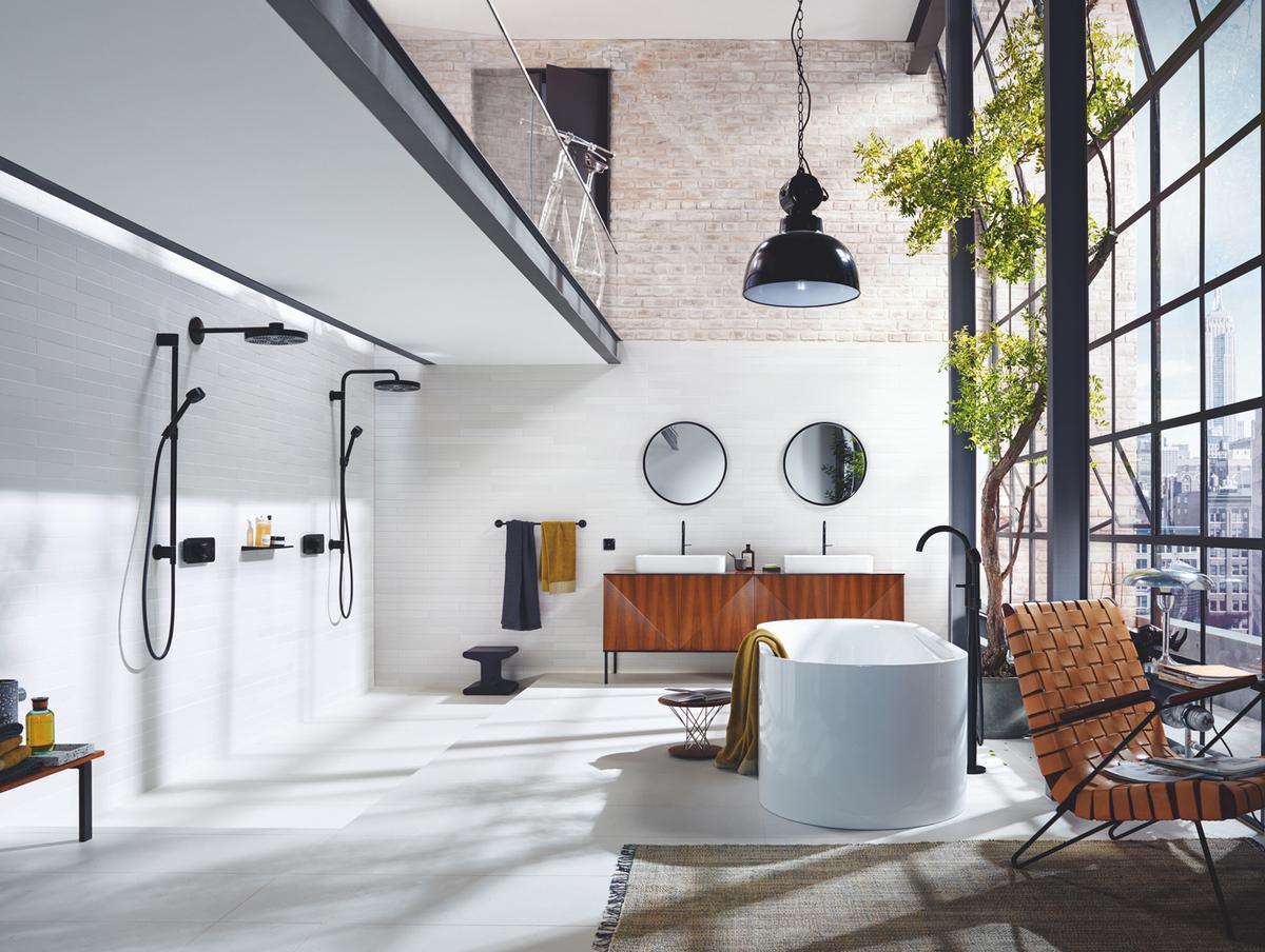 Minimalistische kranen en douches die jouw badkamer een boutique hotel uitstraling geven