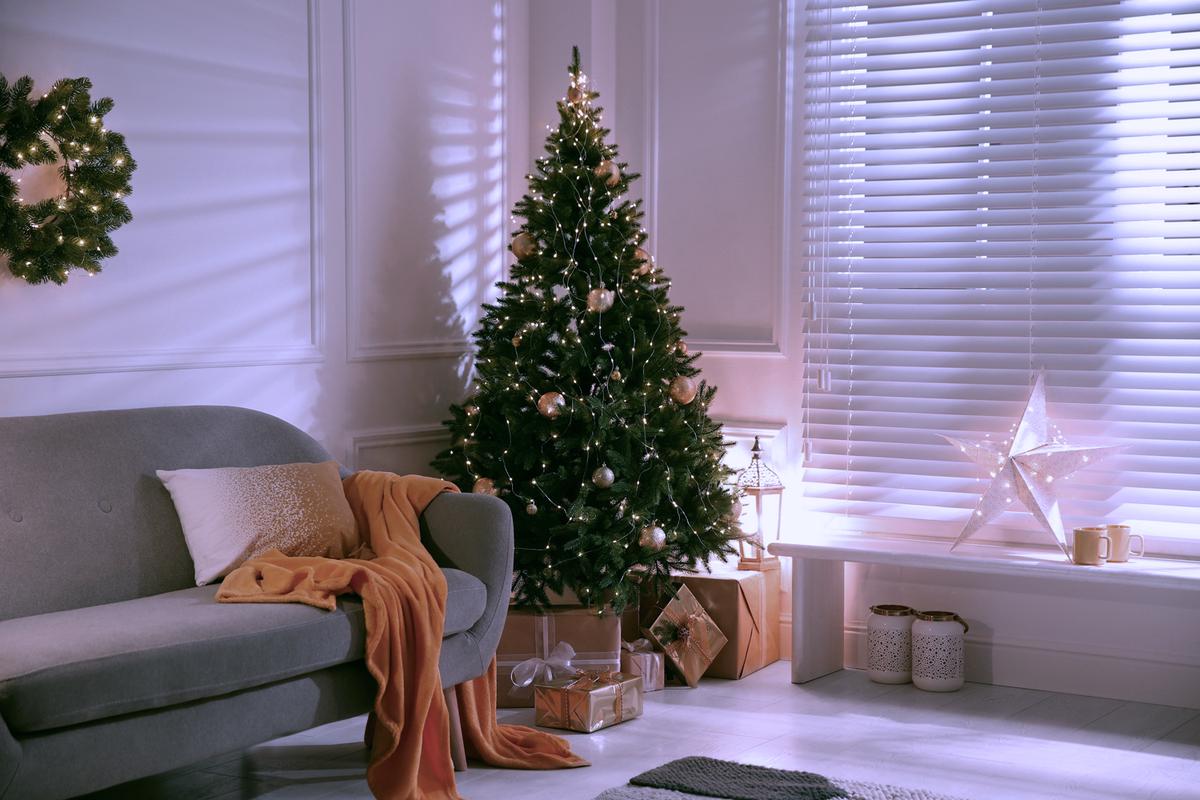 Met deze tips krijg je de meest realistische kunstkerstboom