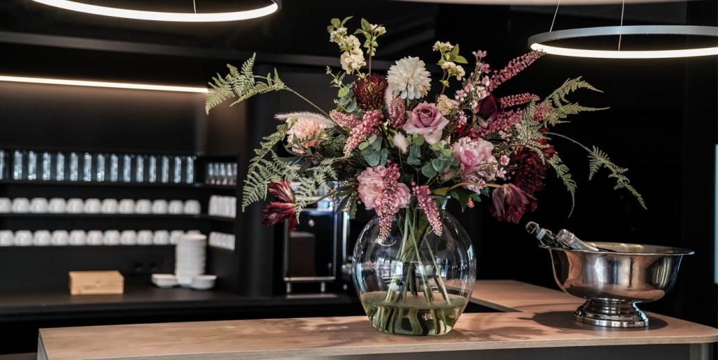 Waarom zijden bloemen onmisbaar zijn in elk interieur